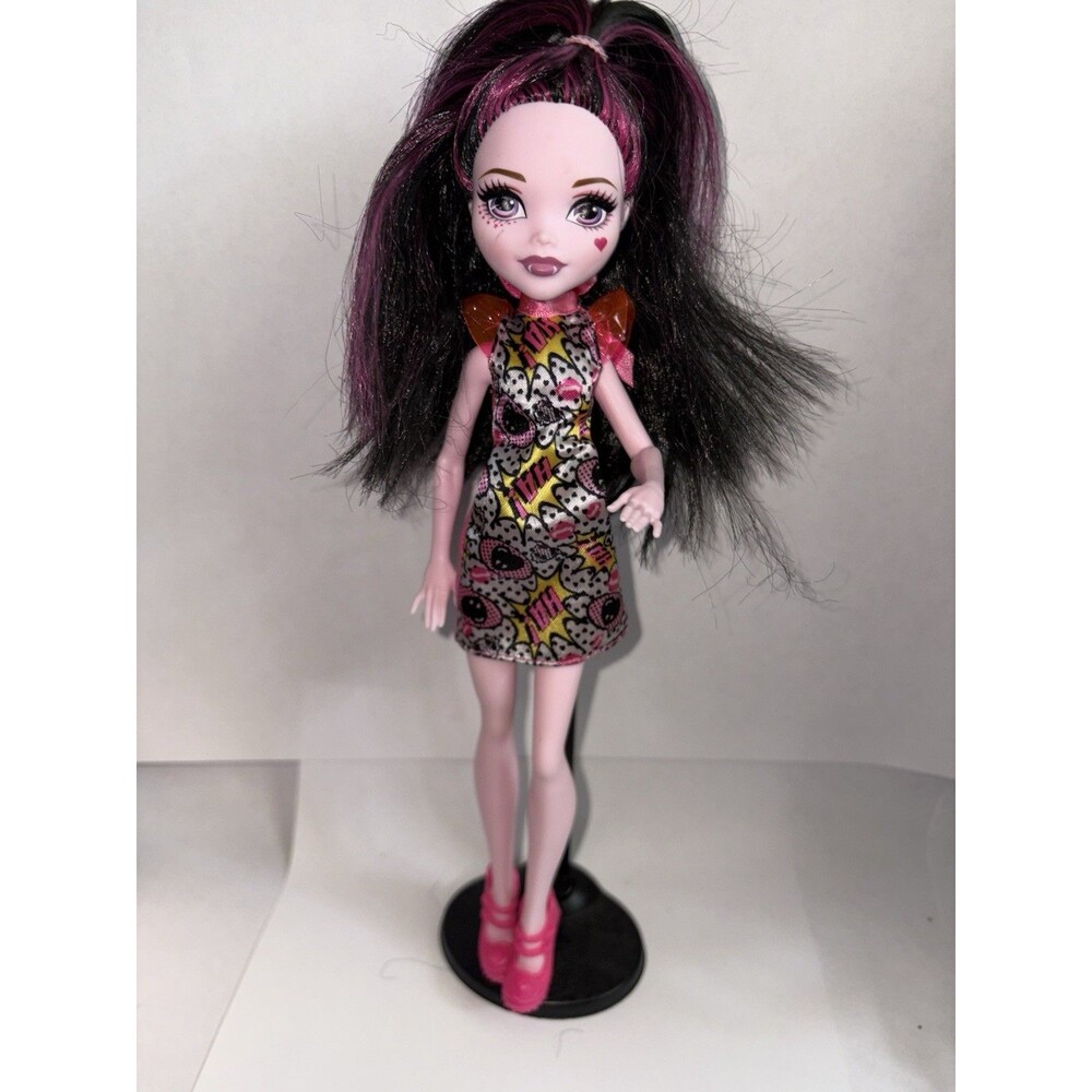 Draculaura Monster High Daughter of Dracula Doll Mattel 2016 AS IS
